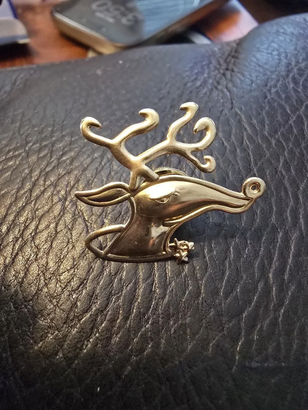 10k Yellow Gold Lapel Pin Or Tie Tack Of A Reindeer Or Elk Head.